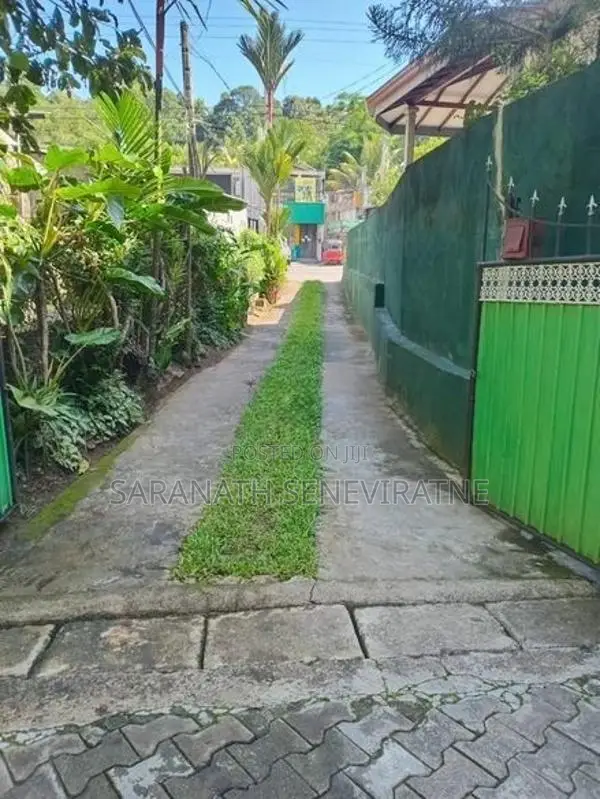 Beautiful Two Story House with Annex for Sale – Pilimathalawa