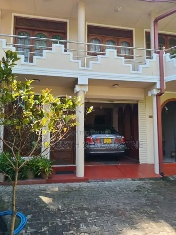 Beautiful Two Story House with Annex for Sale – Pilimathalawa