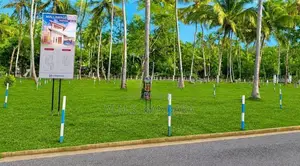 Valuable Commercial Property for Sale in Mellawagedara P1