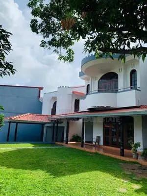2-Story House for Sale – 50m to Battaramulla Junction