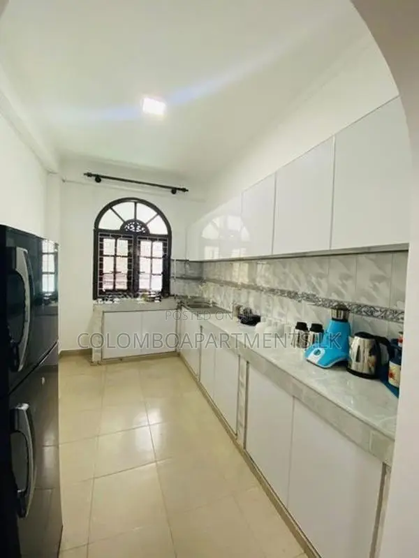 Apartment Available for Short-Term Stay in Colombo 06.Code: (CSPL302)