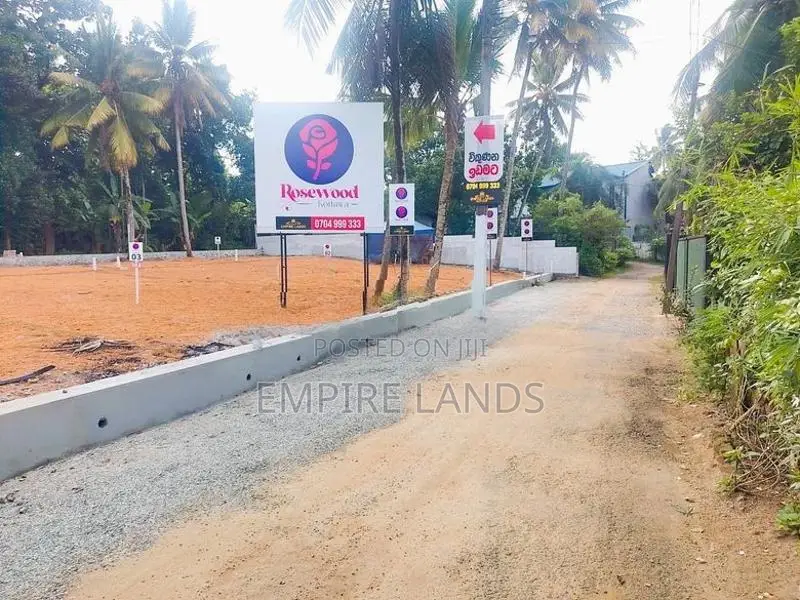 Highly Residential Land for Sale in Galawilawatte Homagama