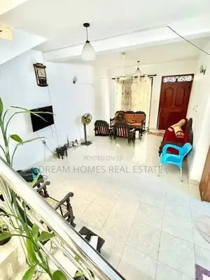 6 Bedroom House for Sale in Rajagiriya with Rooftop