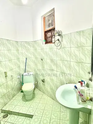 6 Bedroom House for Sale in Rajagiriya with Rooftop