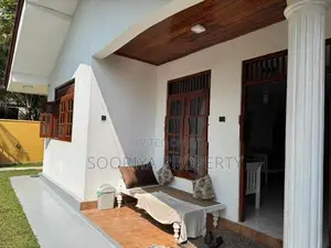 Newly House with 3 Bedrooms for Sale in Bandaragama