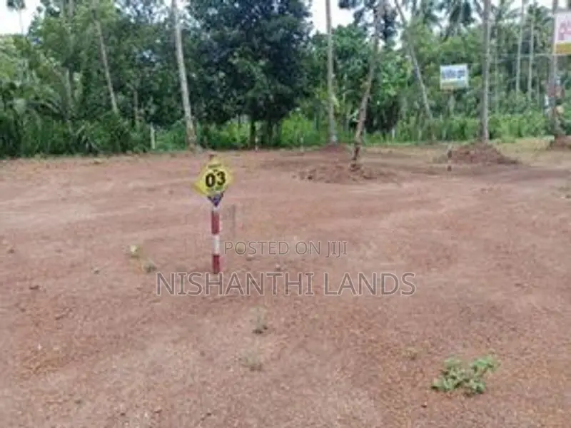 Land for Sale in Mirigama