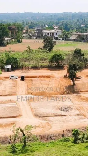 Land සමගි මාවත - පොල්ගස්ඕවිට 120 බස් පාරට ඇවිදින දුරින් පදිංචි වෙන්න