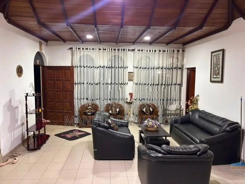 Fully Furnished House, Short-Term Rental in Bandaragama