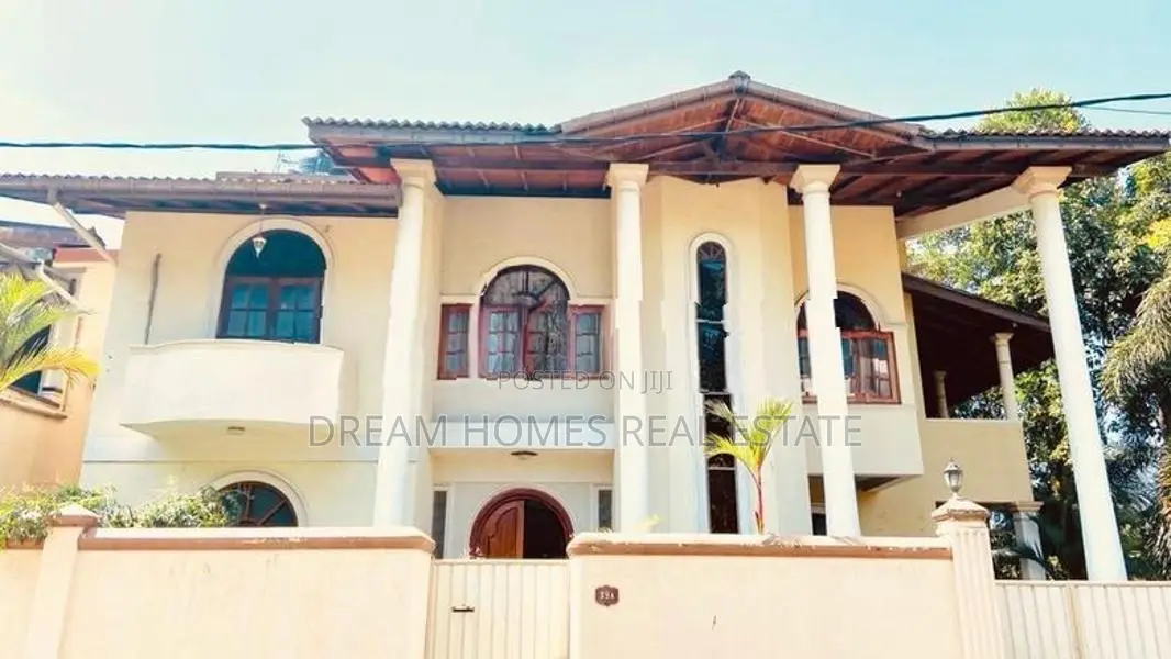 Spacious Luxury Two-Storey House for Sale – Kotte (Angampitiya Road)