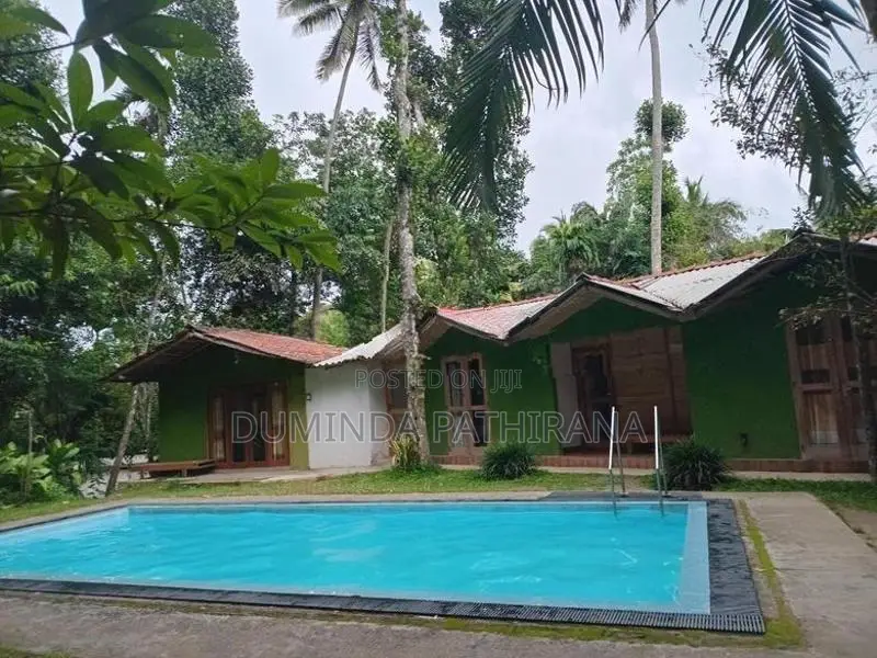 Villa Type Holiday Bungalow Rooms for Rent Gunnepane