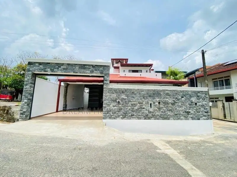 Elegant 4 Bedroom Family Residence for Sale – Malabe