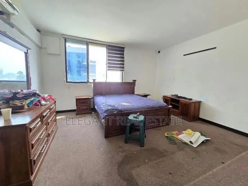 Liberty Plaza - 02 Bedroom Apartment for Sale in Colombo 03 (A1354)