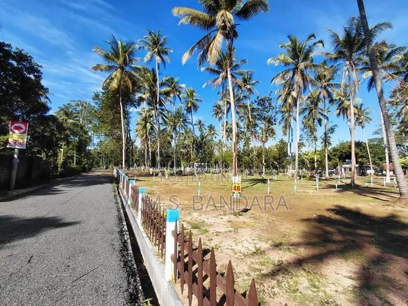 Mellawagedara Residential Land for Sale