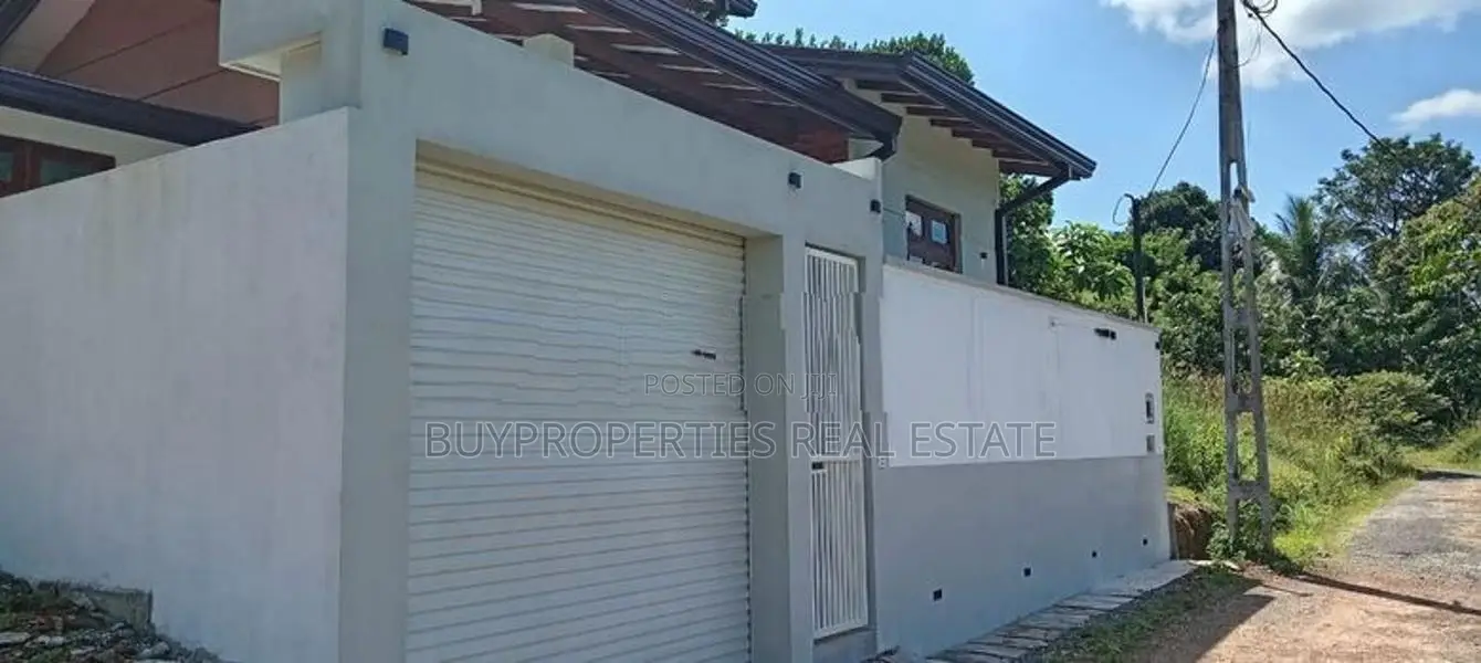 New Modern Single Story House for Sale in Athurugiriya