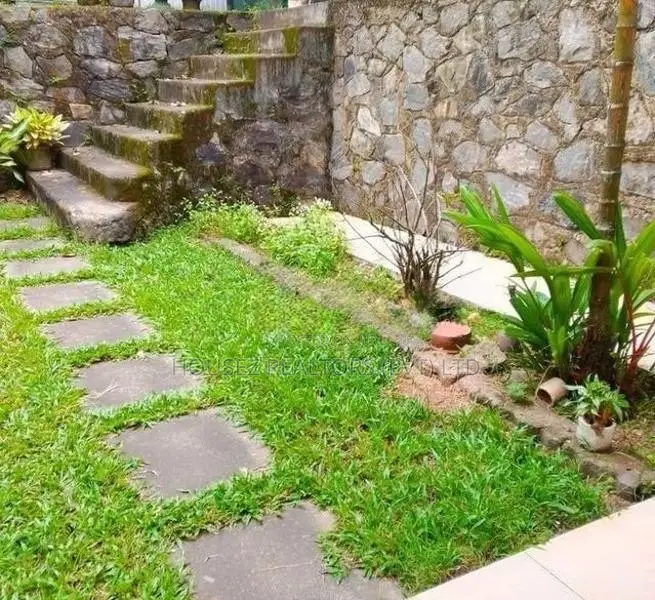 Spacious 3-Storey House for Rent in Thalangama North, Malabe