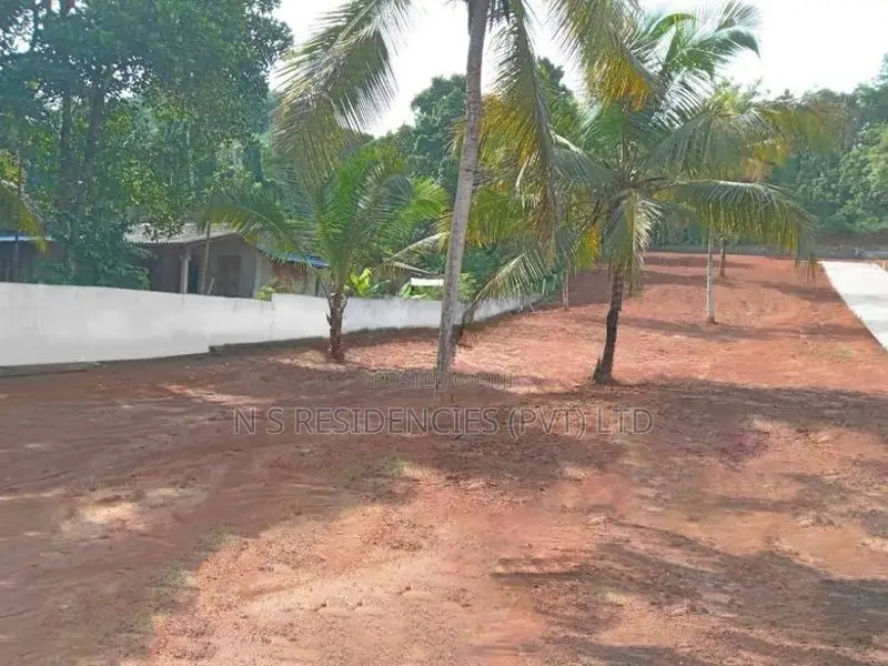 Superb Developed Land for Sale in Giriulla - H 05