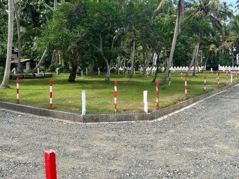 Land for Sale Colombo Road Pothuhara
