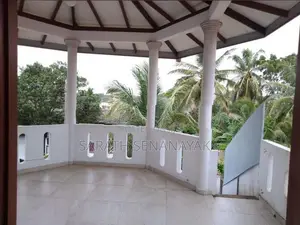 Upstairs House for Rent in Panadura