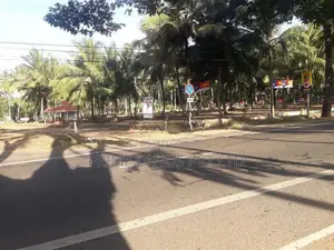 අනුරාධපුර 57 පාරෙන් ඉඩමක් විකිණීමට