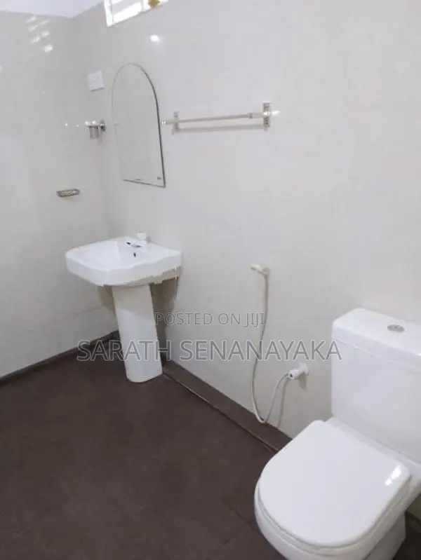 Upstairs House for Rent in Panadura