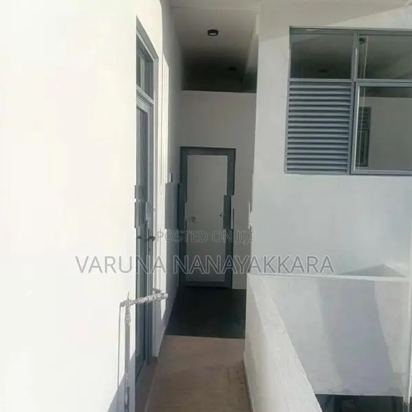 Brand New 1st Floor Office for Rent Nugegoda