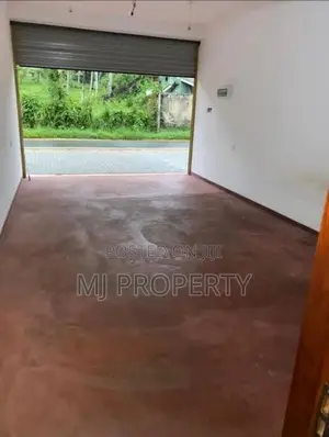 ( TC-1096) Valuable Commercial Shop Space Rent in Meegoda