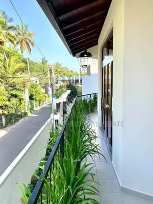 Luxury 4 Bedroom House for Rent – Thalawathugoda