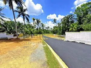 supper Residential land for sale in padukka town