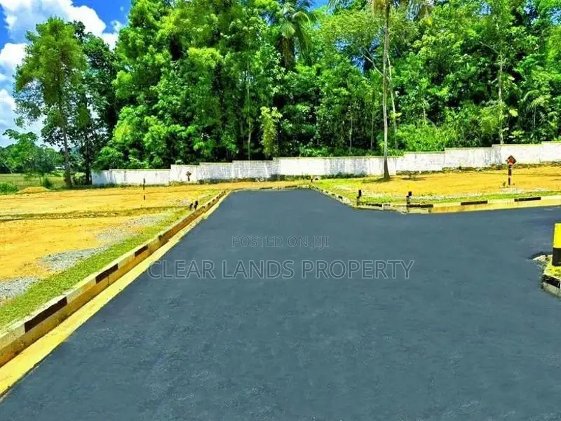 supper Residential land for sale in padukka town