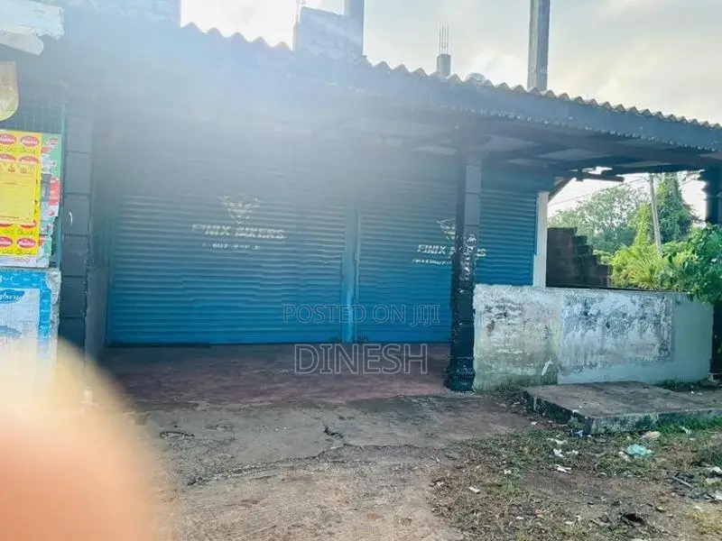 4 Shops with land for sale in vavuniya, Northern Province