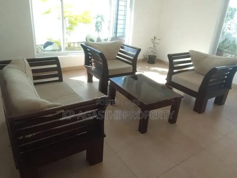 Park Road Super Land with House for Sale Colombo 5
