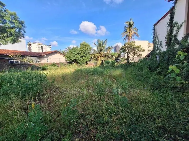 Super Land for Sale in Colombo 5 Park Road