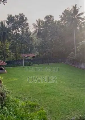 කුරුණෑගල – මීගමුව ප්‍රධාන මාර්ගය ආසන්නව වටිනා ව්‍යාපාරික ඉඩමක් විකිනීම