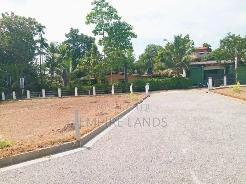 ජා ඇල නගරයට සමීපව අගනා නේවාසික බිම් කොටස්