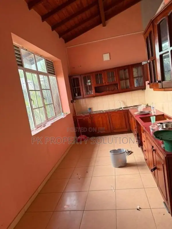 Commercial Property for Rent in Colombo 08 (file Number 25 A)