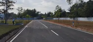 වත්තලට කිරිබත්ගොඩට මැදිව බිම්කොටස්