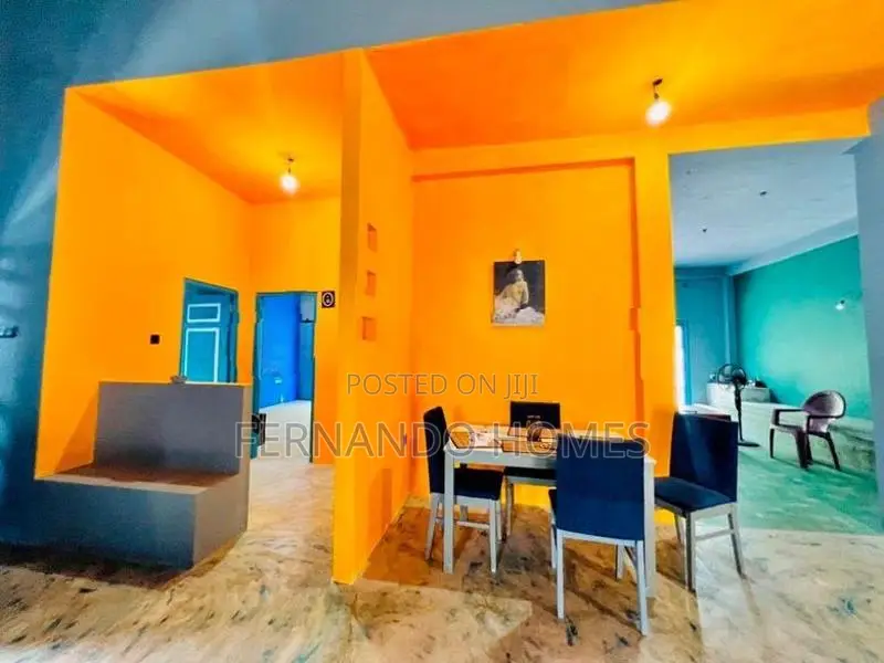 Exclusive Built Antique Type House For Sale In Negombo Katuwapitiya Ar