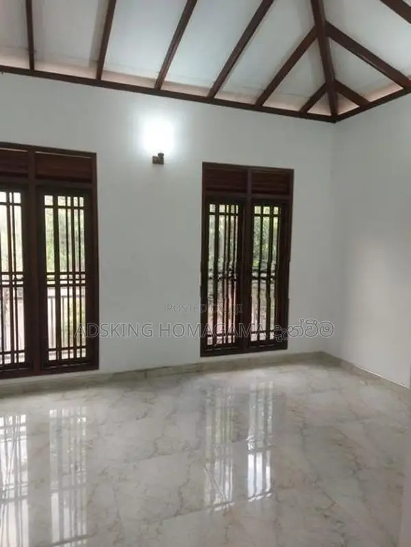 Upstair House for Rent in Homagama