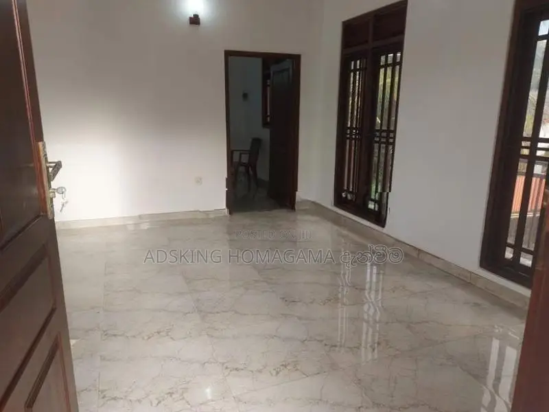 Upstair House for Rent in Homagama