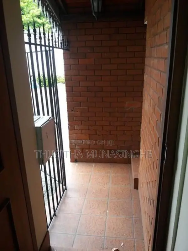 11 Bedroom Two Unit House For Rent In Colombo 3