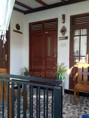 ගැහැනු ලමයි සඳහා කාමර පහසුකම් -කඩුවෙල