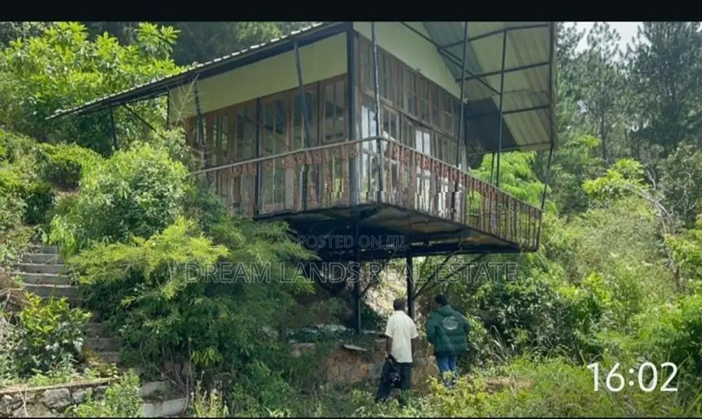 Kandy Galaha Hotel with Tea Estate For Sale ( RLS - 755)