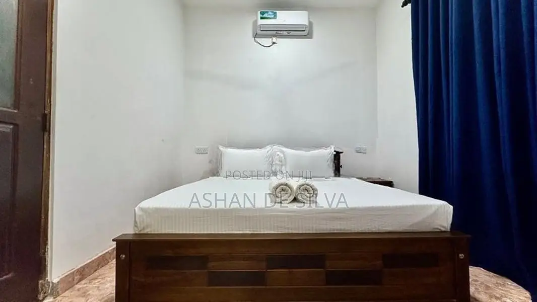 Ac Room with Attached Bathroom Rent Negombo