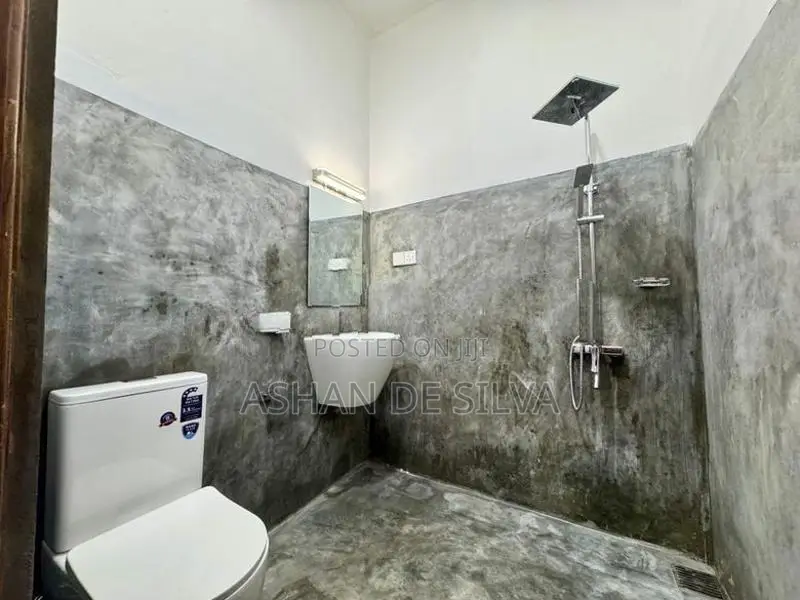 Ac Room with Attached Bathroom Rent Negombo