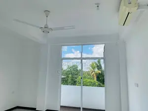 4 Br First Floor Apartment Type House Thalahena