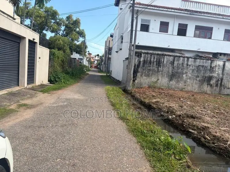 8 Perches land for sale - dehiwala