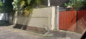 10 perches land with livable house for sale - woodland Mawatha , Dehiw
