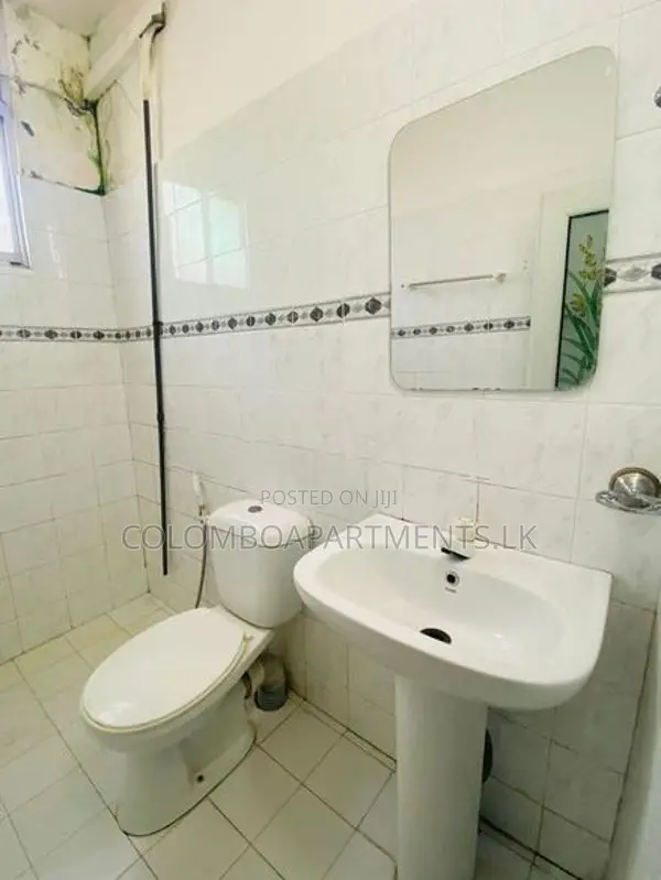Wellawatta Apartment for Short-Term Rental. Property Code: (CSH202)