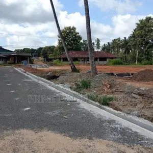 කුරුණෑගල පුත්තලම් පාරට අසන්නයෙන් ඉඩමක් විකිණීමට
