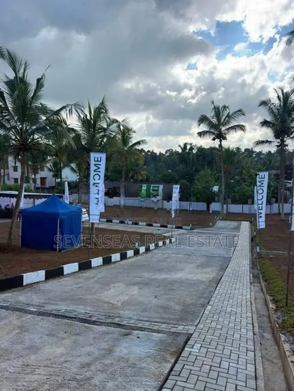 කහතුඩුව අධිවේගී මාර්ගය අසලින්ම නේවාසික බිම් කොටසක්